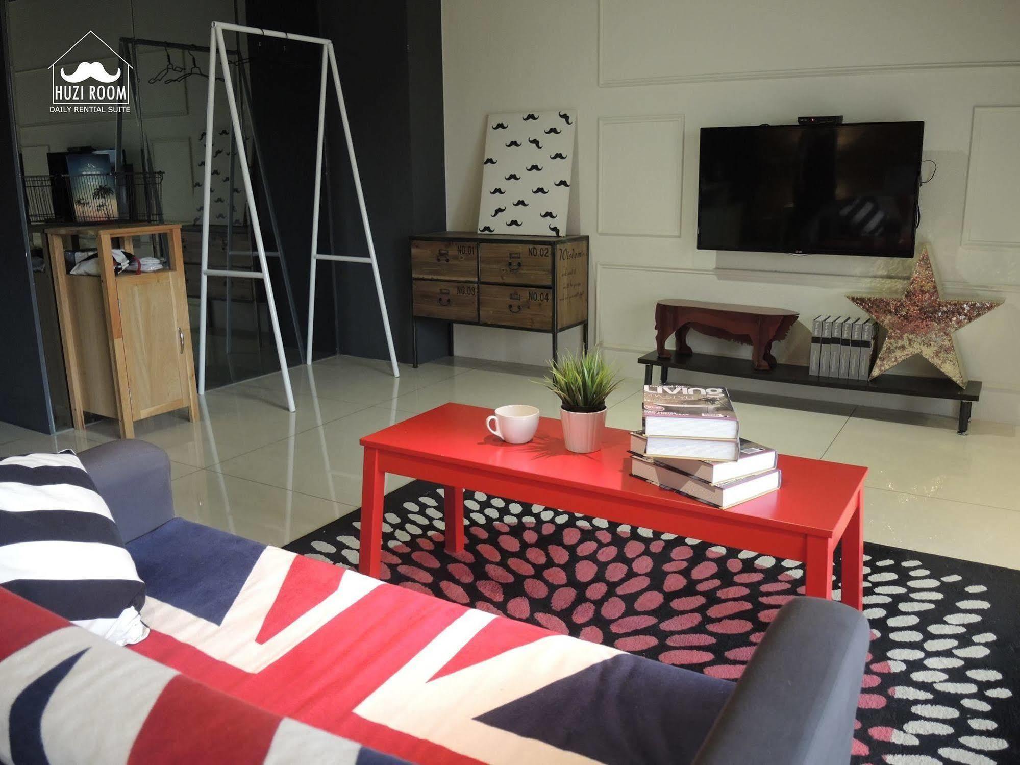 Huzi Room Tainan Zewnętrze zdjęcie