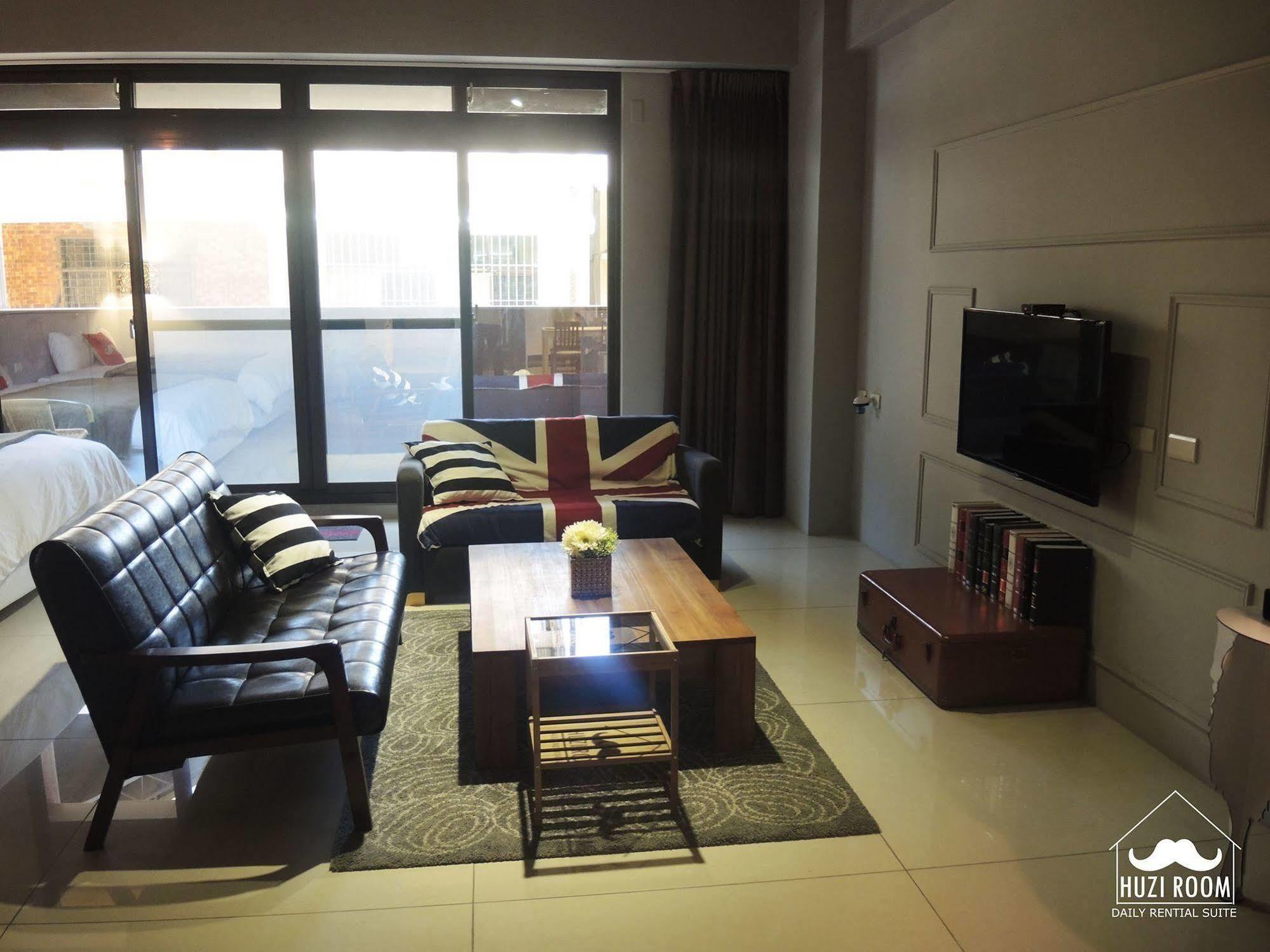 Huzi Room Tainan Zewnętrze zdjęcie