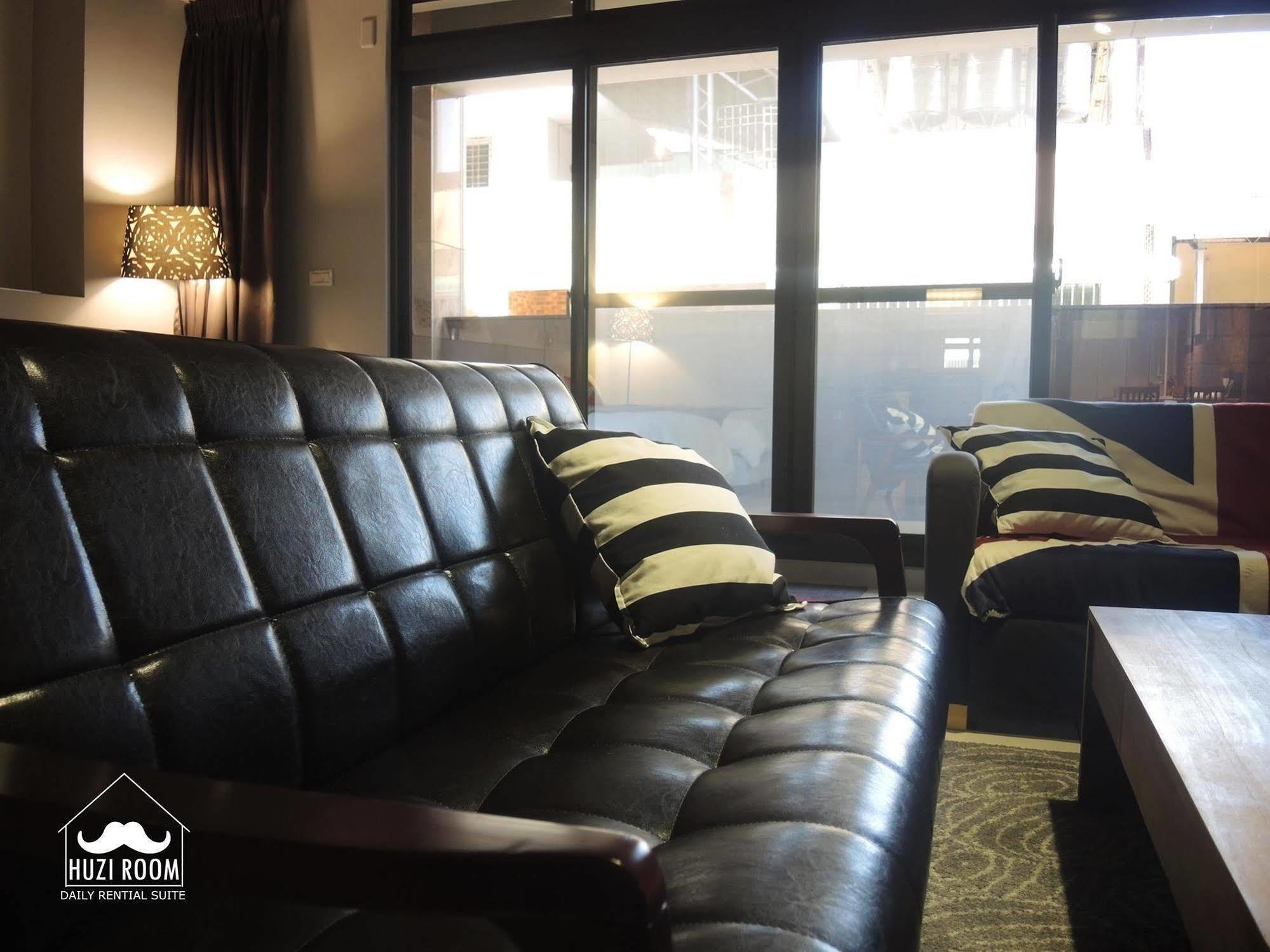 Huzi Room Tainan Zewnętrze zdjęcie