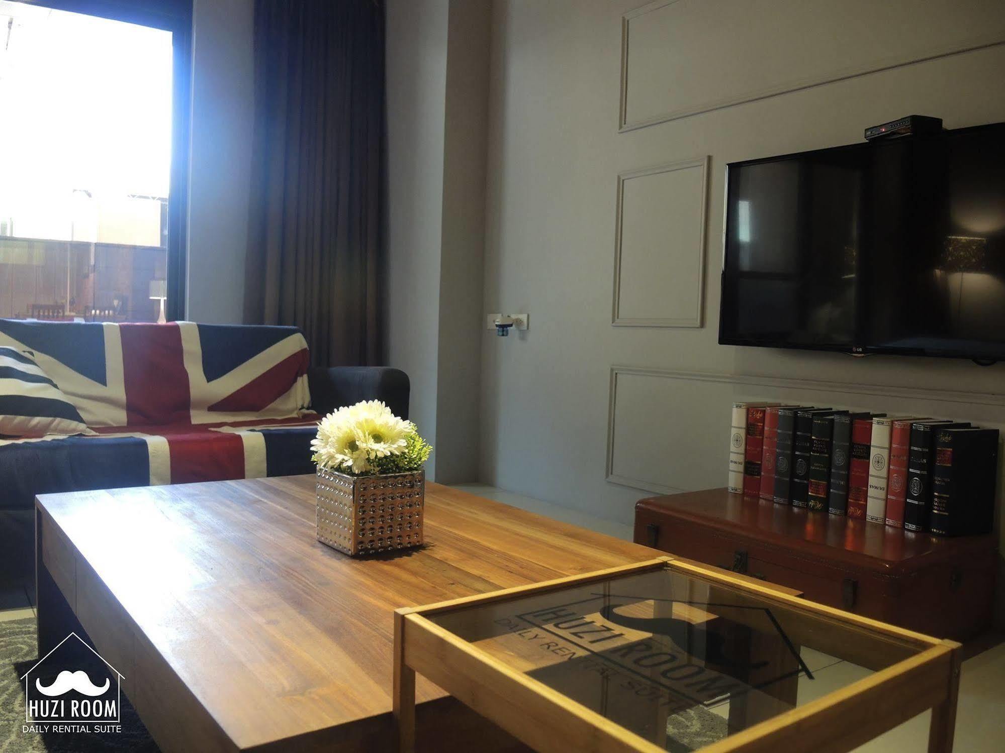 Huzi Room Tainan Zewnętrze zdjęcie